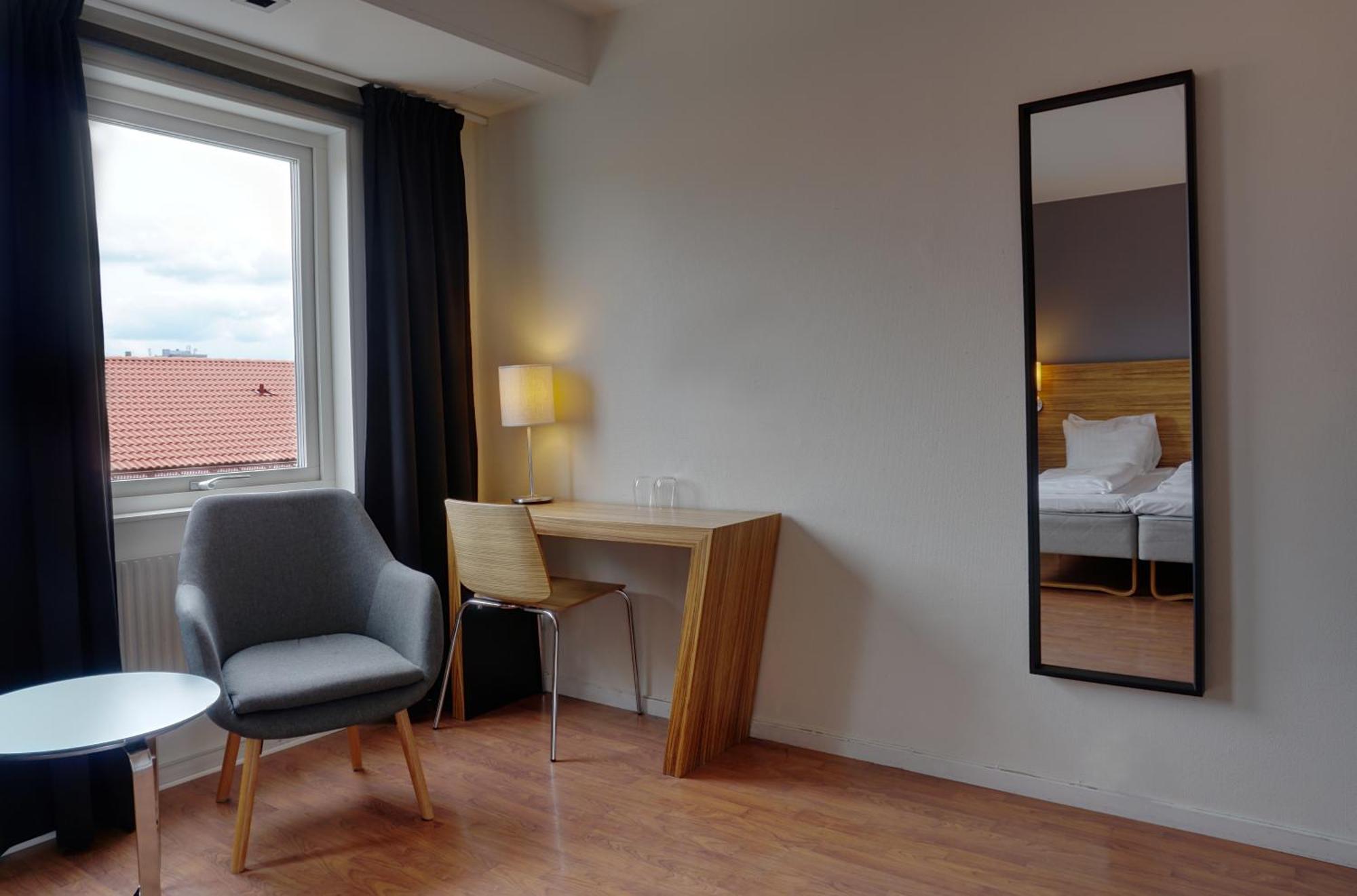 Comfort Hotel Joenkoeping Jonkoping Exterior foto
