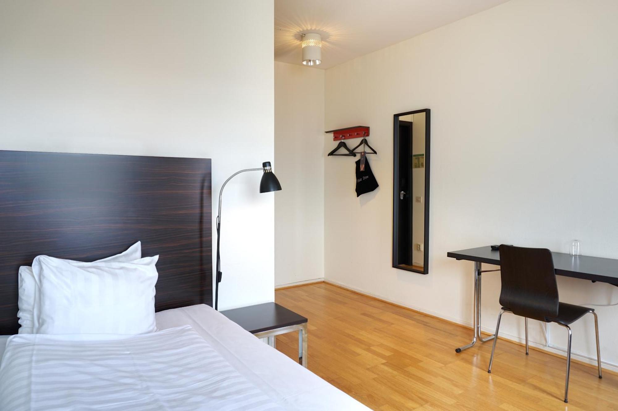 Comfort Hotel Joenkoeping Jonkoping Exterior foto