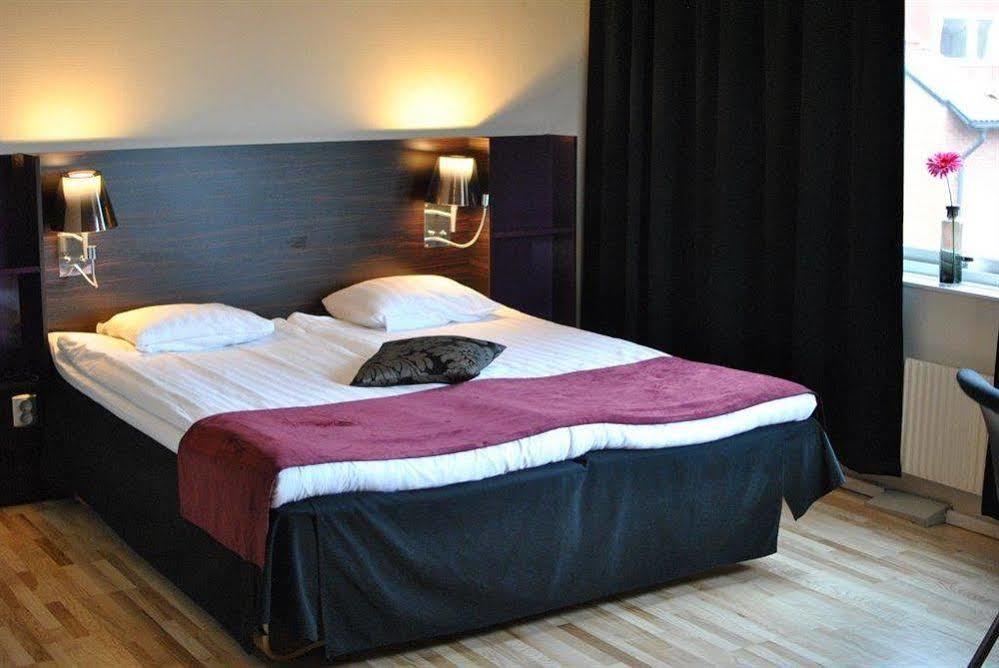 Comfort Hotel Joenkoeping Jonkoping Exterior foto